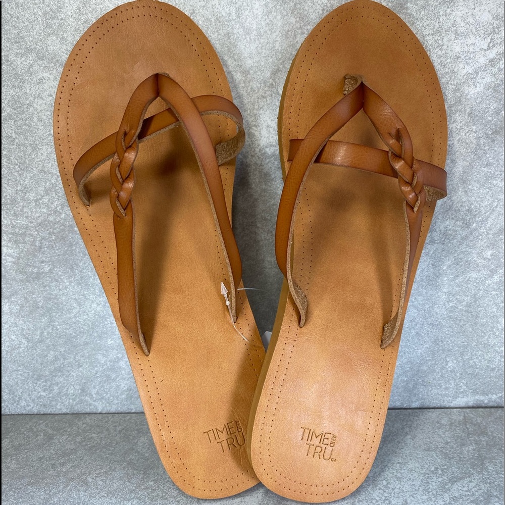 Woman’s Tan Leather Sandals